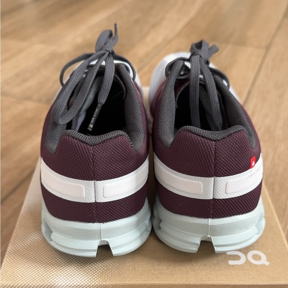 Women’s Cloudflow running shoes size 9 - Picture 3 of 7